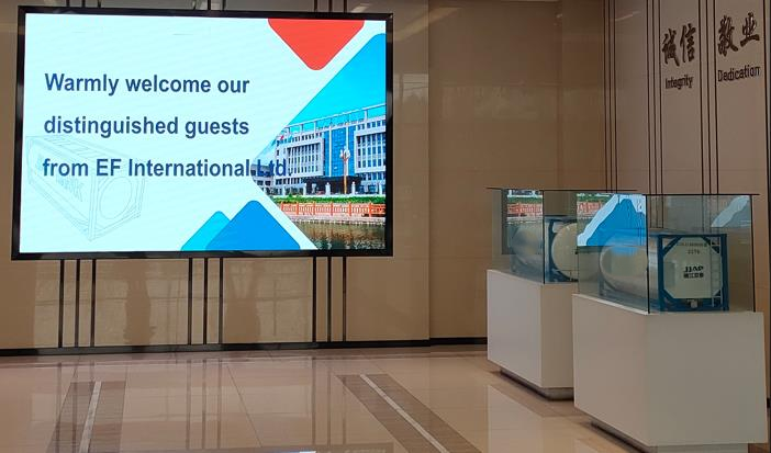 生乳用タンクコンテナ検品